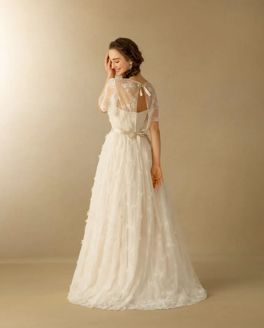 ---Abito da sposa A-line a mezze maniche in organza--