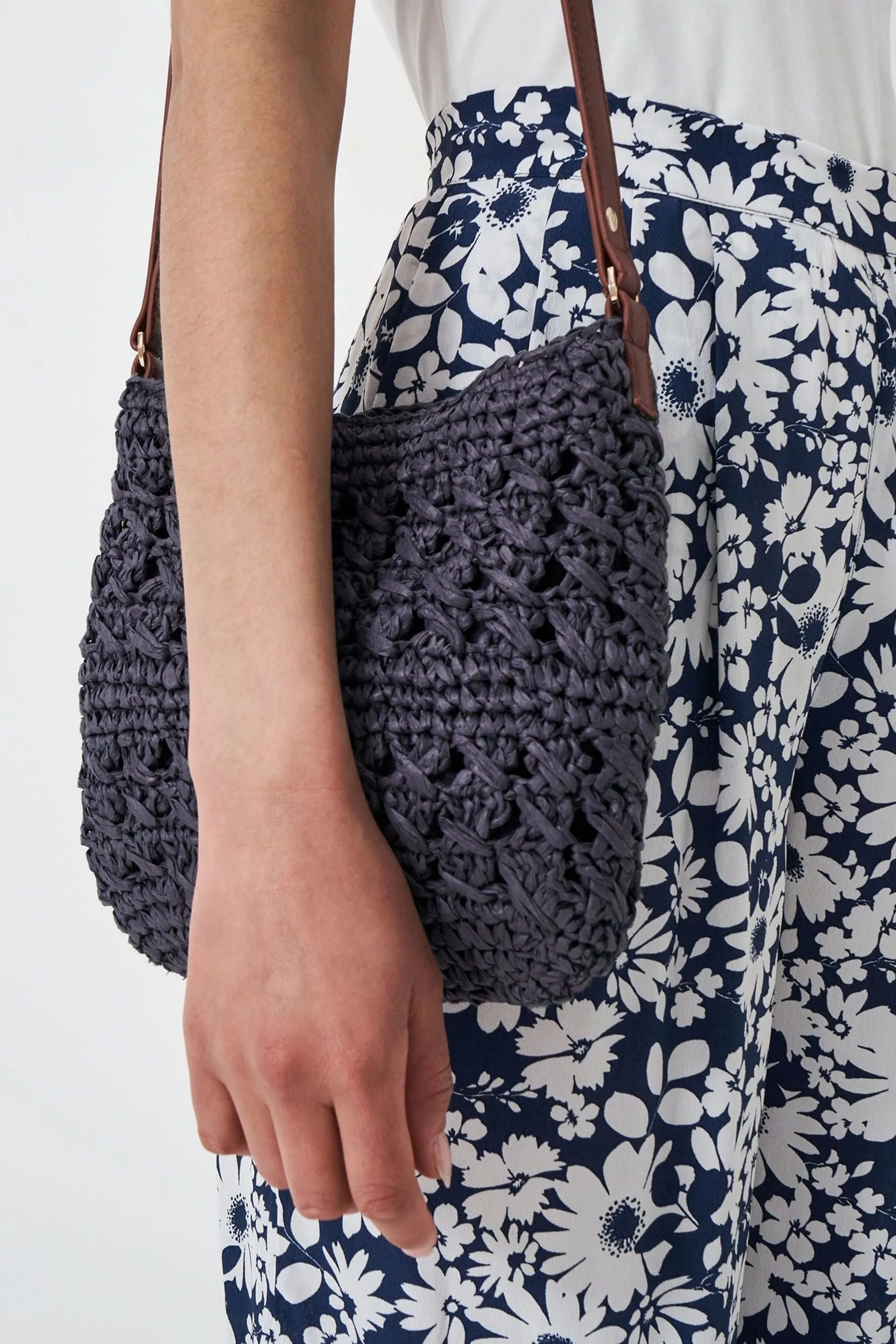 Crew Clothing - Borsa a tracolla in paglia    