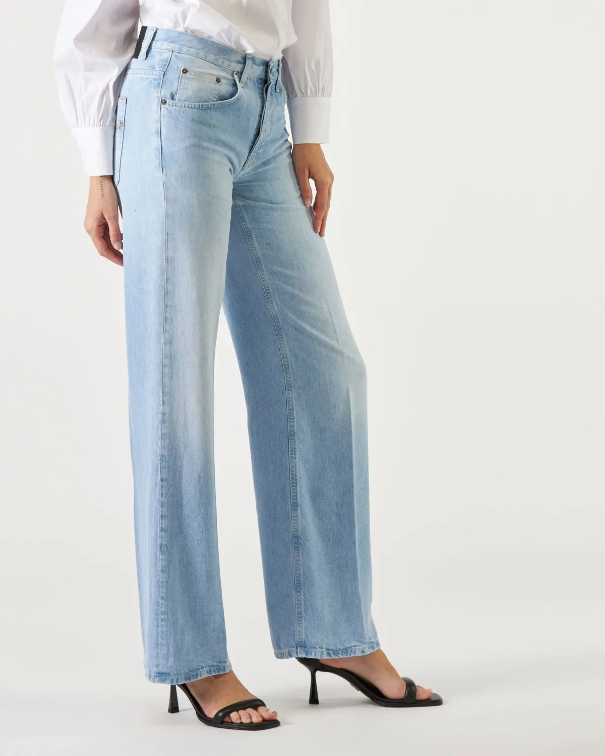 Jeans Jacklyn Dondup wide leg a palazzo di colore blu chiaro