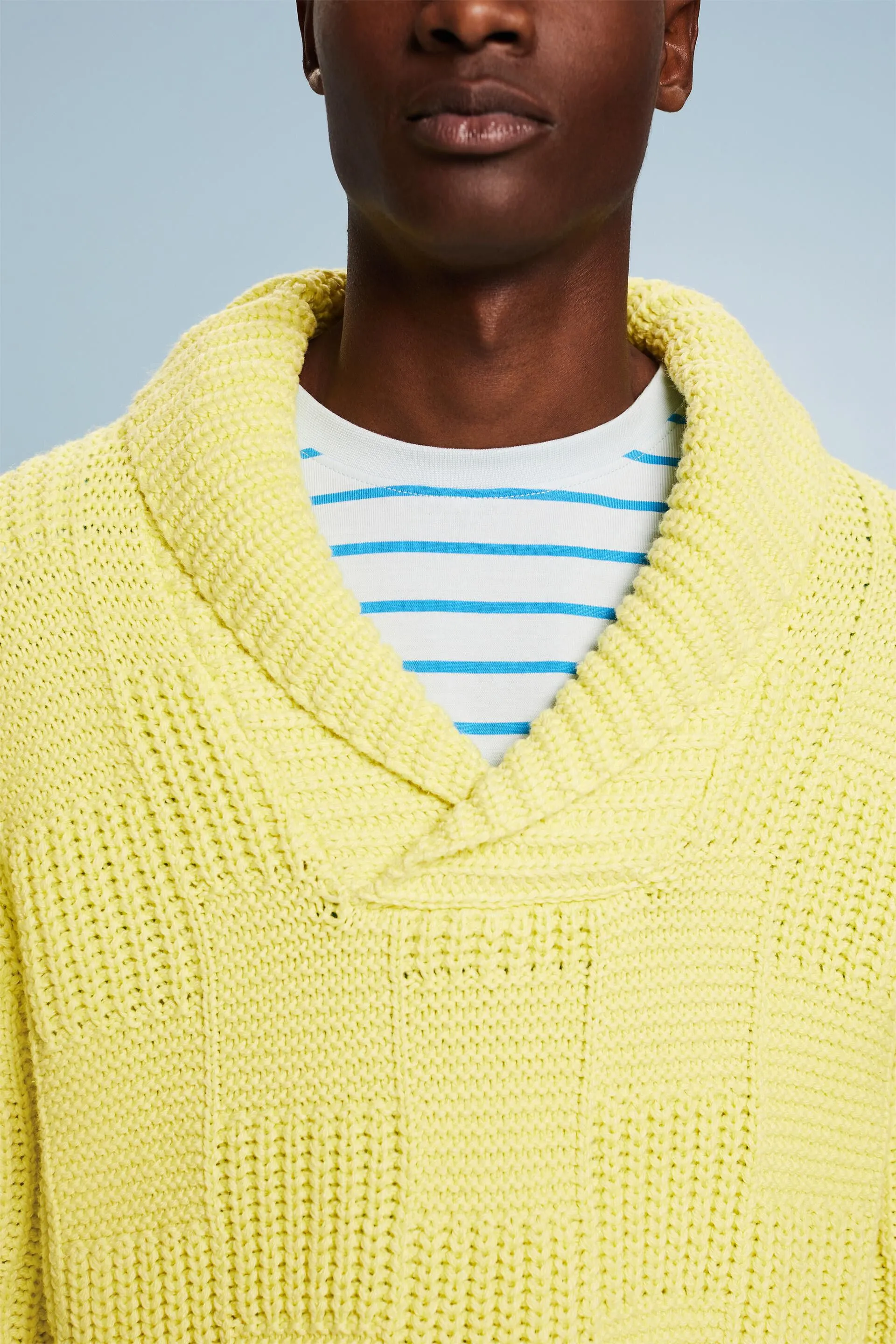 Maglione a collo sciallato in maglia larga