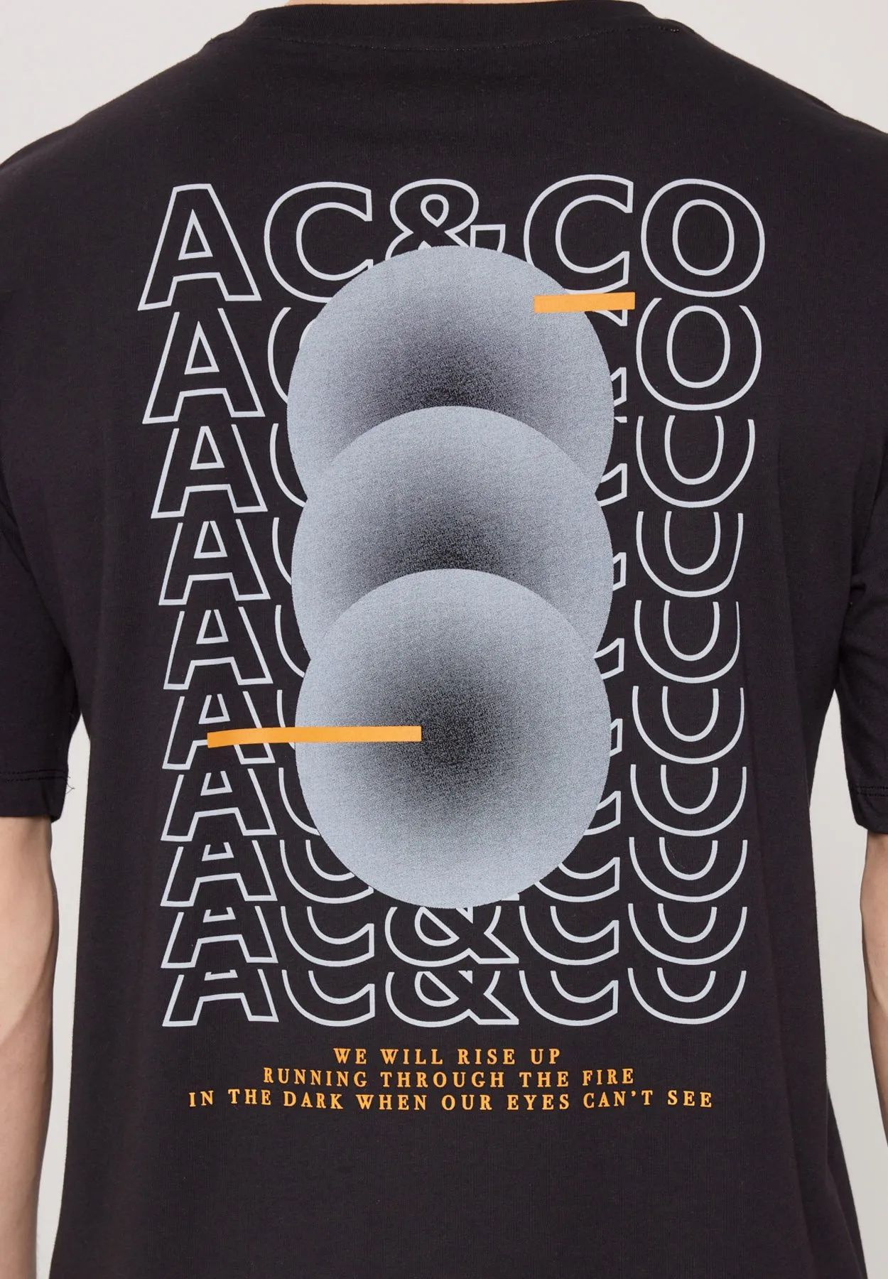 O COLLAR - T-shirt con stampa