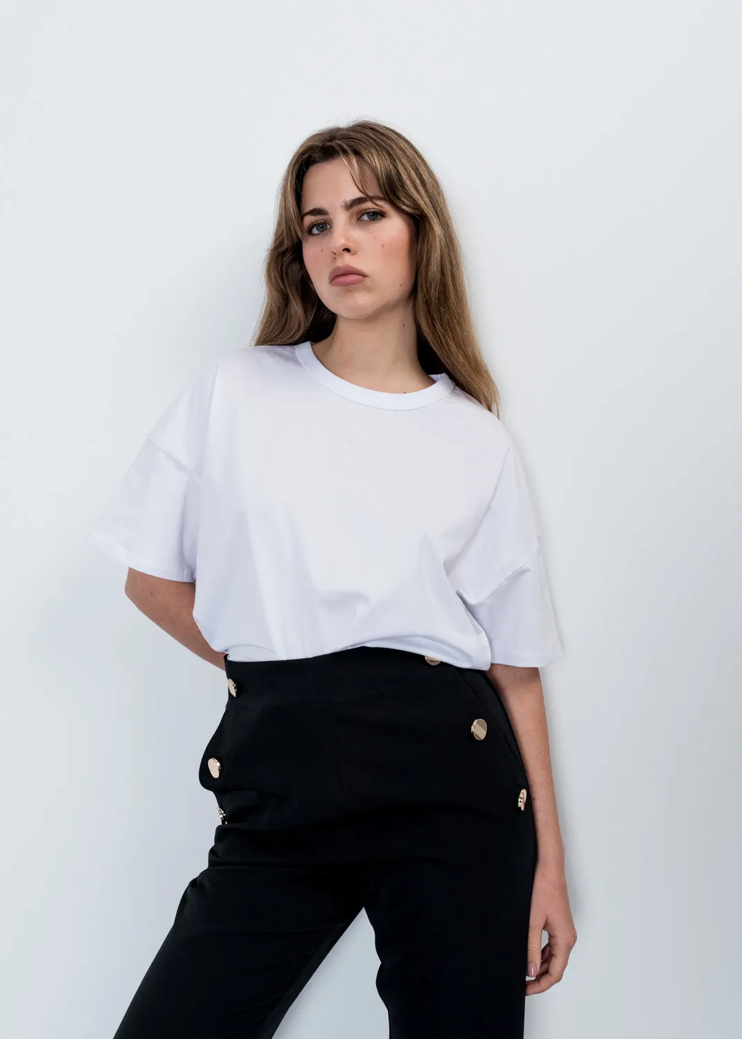 Pantaloni dritti con bottoni