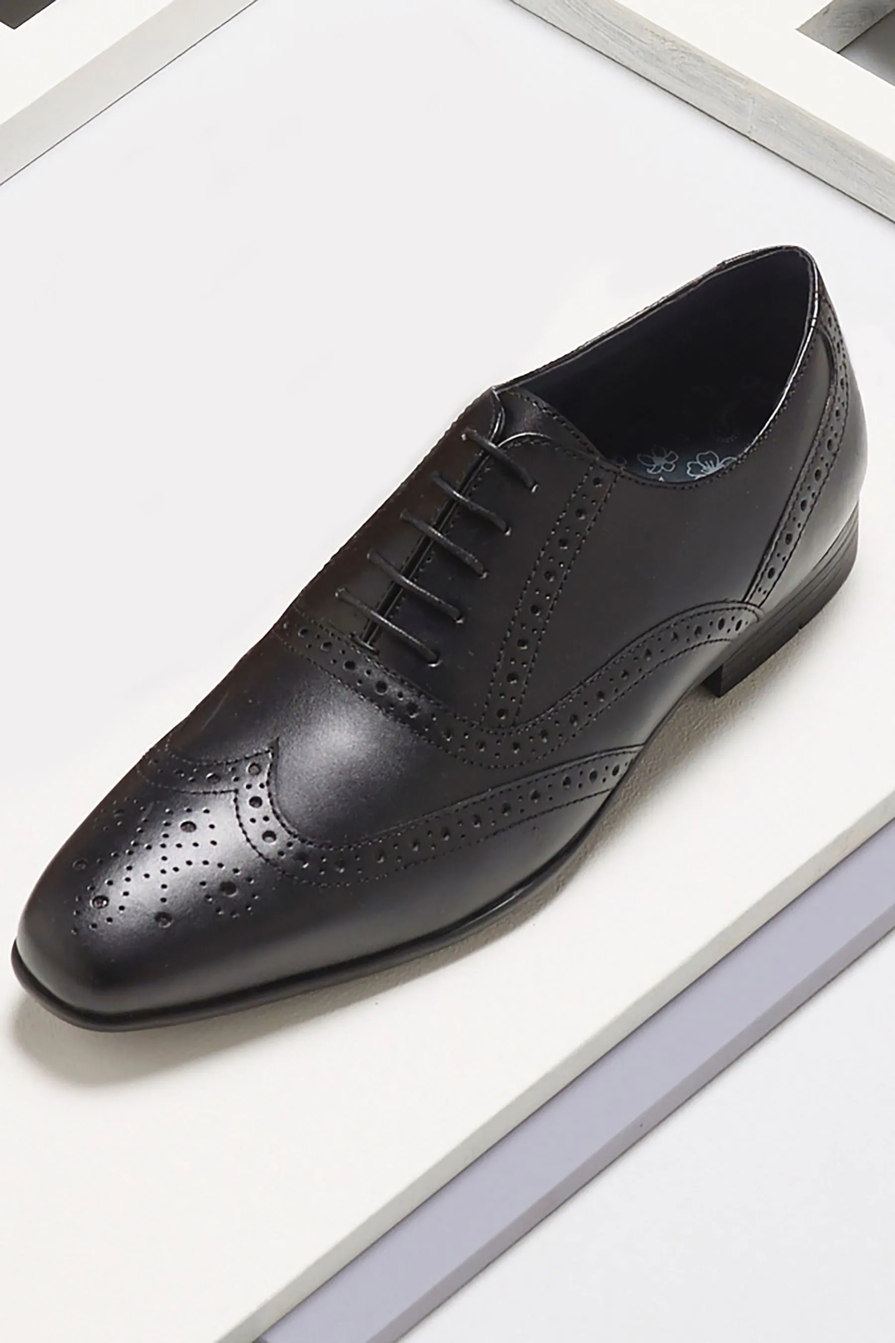 Scarpe brogue Oxford in pelle    