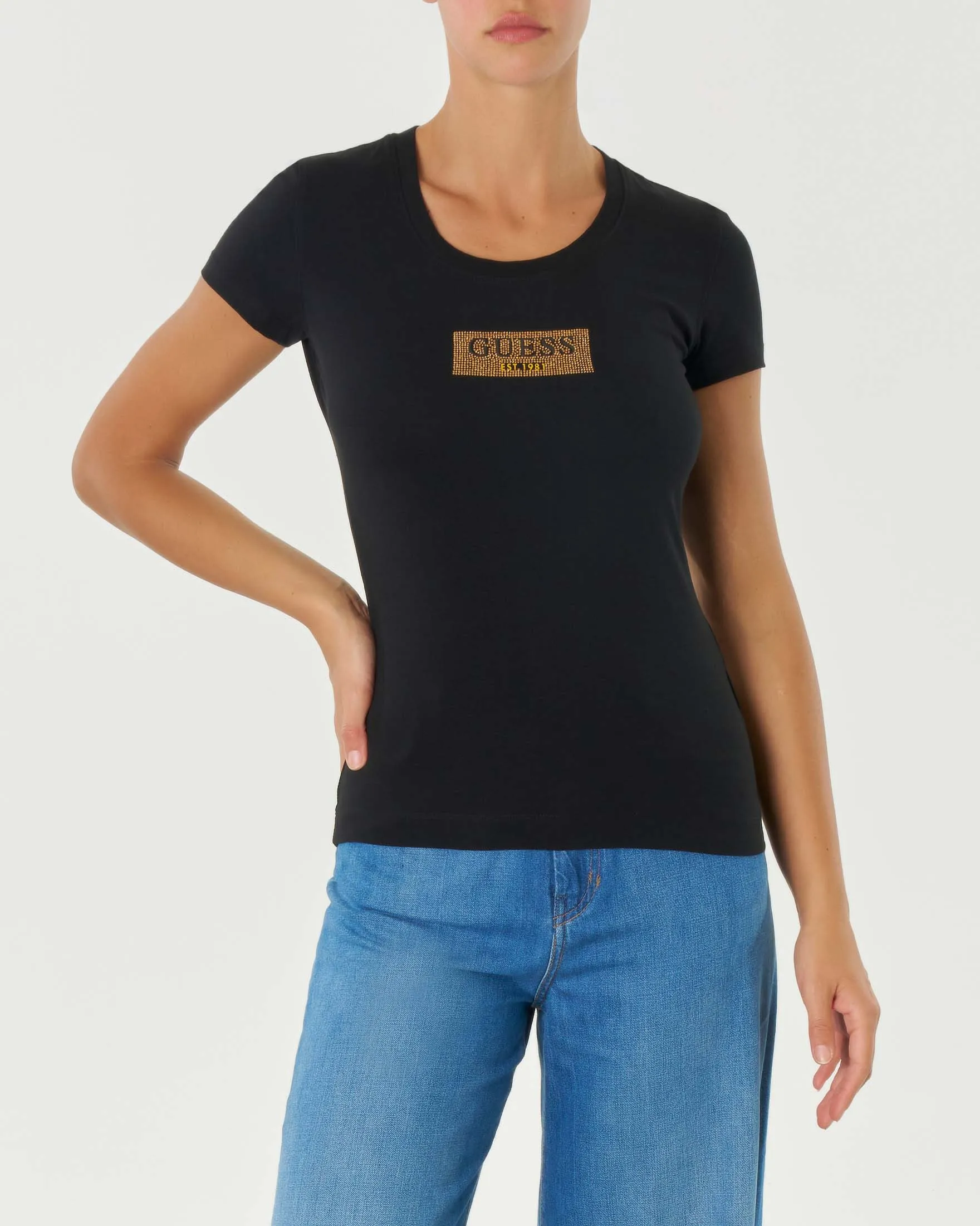 T-shirt nera girocollo con rettangolo strass oro sul petto
