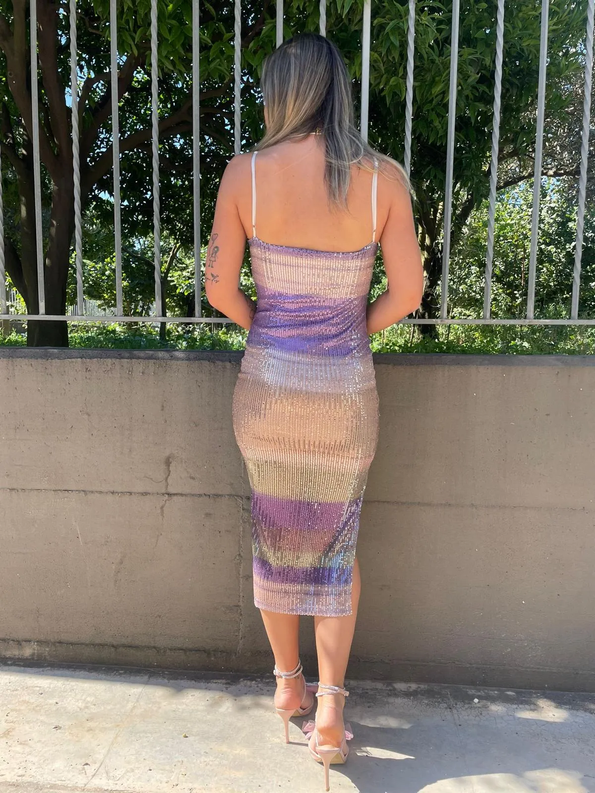 Vestito midi in piallettes colorate