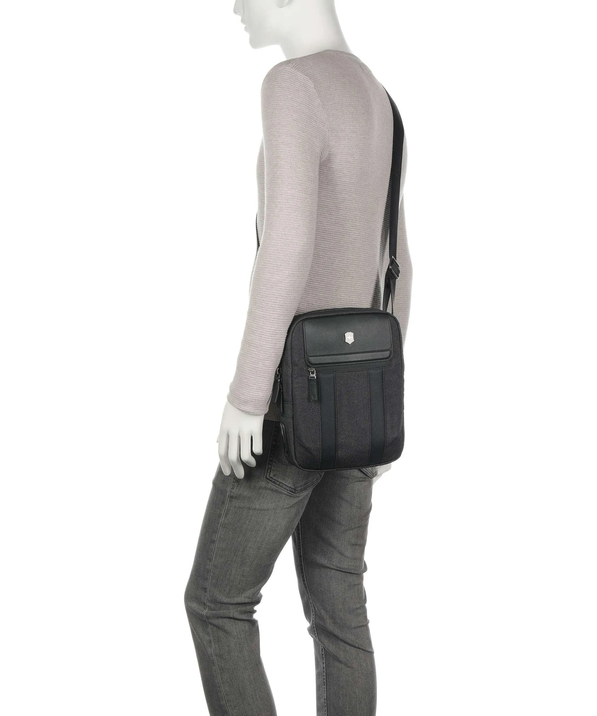  Victorinox Architecture Urban 2 Borsa a tracolla 10″ poliestere grigio scuro  